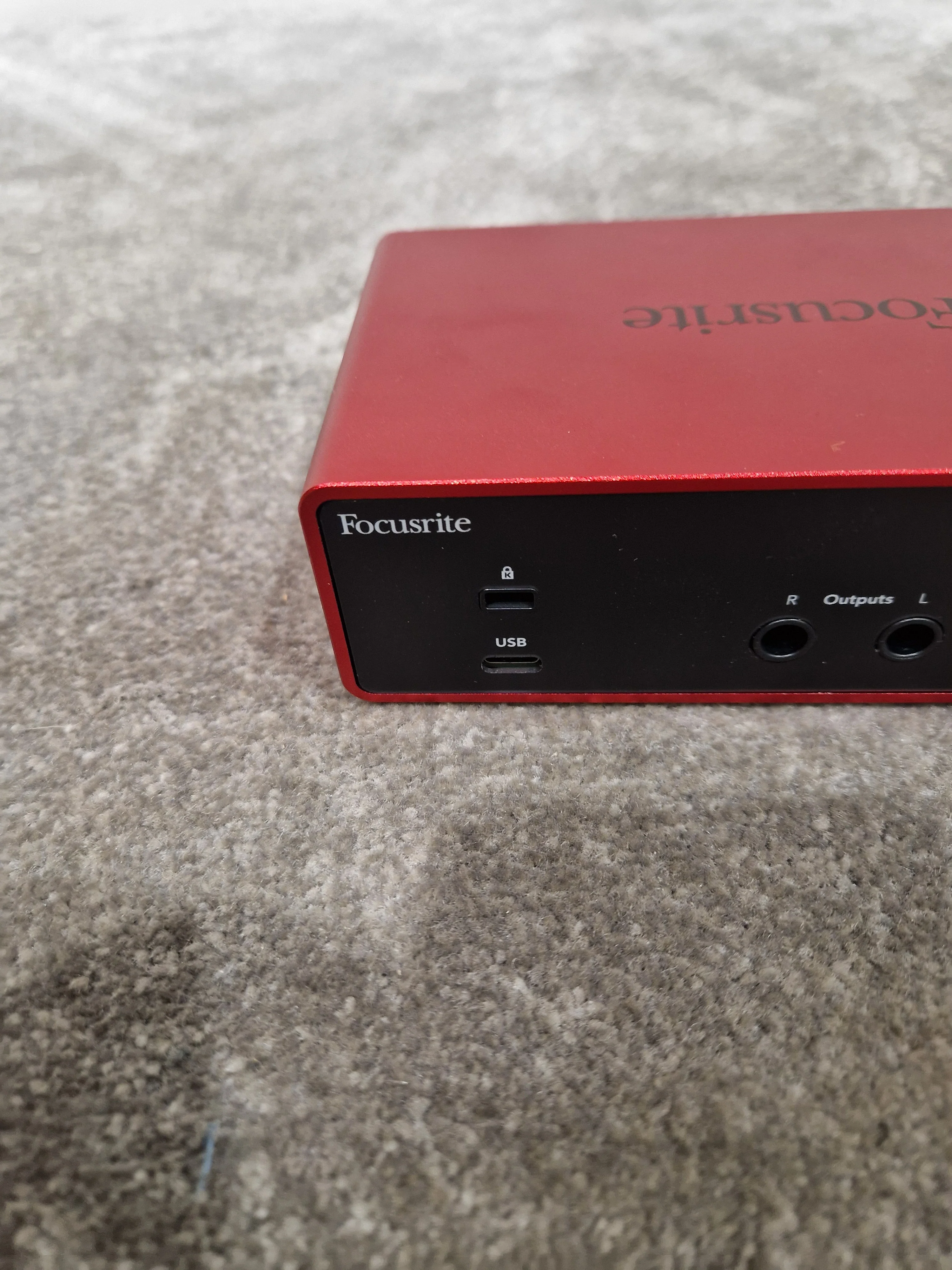 Focusrite Box Focusrite Scarlett Solo 4TH Gen - High-Resolution Audio Interface ...